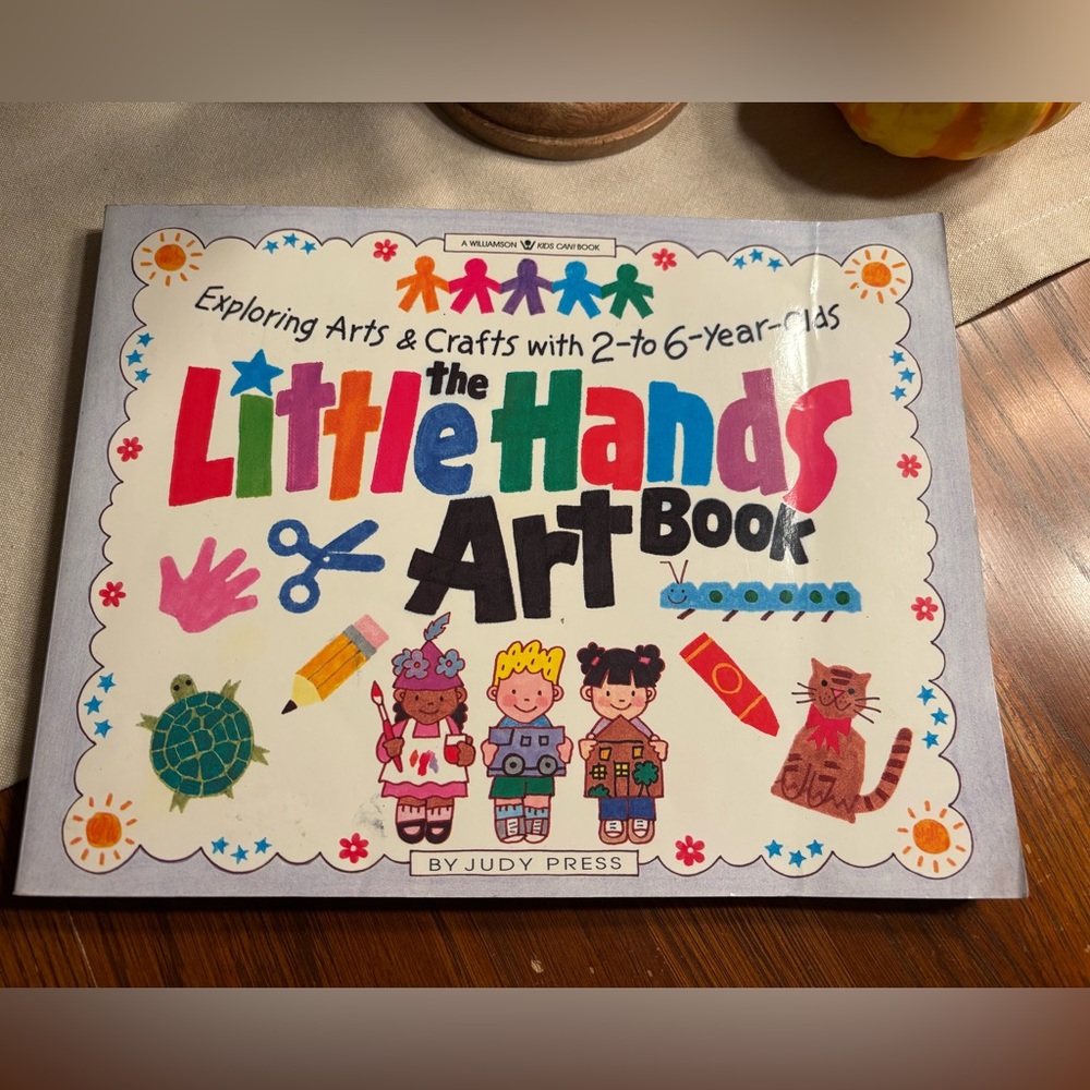 The Little Hands Art Book